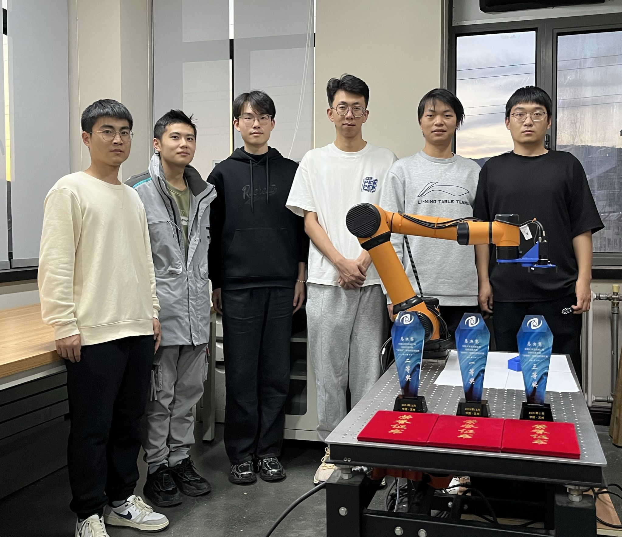 我院学子在中国大学生机械工程创新创意大赛智能精密装配赛(全国总决赛)中获得佳绩!-大连理工大学机械工程学院